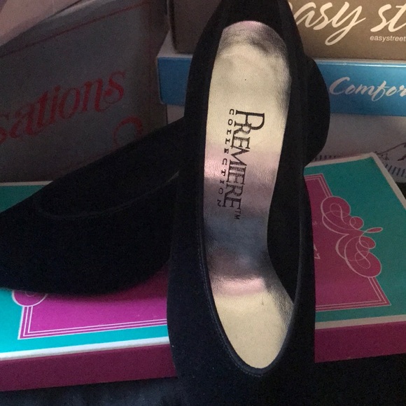 Premiere Collection Suede Shoes - Picture 14 of 15